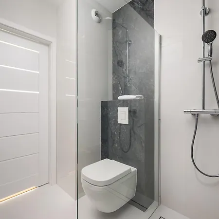 Apartman Metro Natolin 10th Floor By Bookinghost *