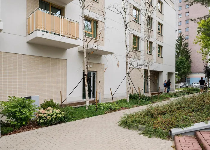 Metro Natolin 10th Floor By Bookinghost *