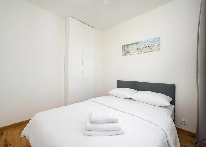 Metro Natolin 10th Floor By Bookinghost Apartment *