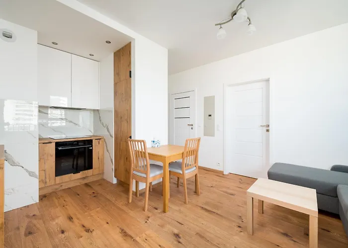 Apartment Metro Natolin 10th Floor By Bookinghost