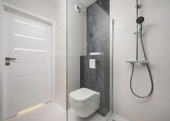 Appartement Metro Natolin 10th Floor By Bookinghost *